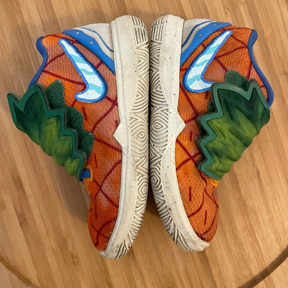 Nike Kyrie 5 Spongebob Toddler 6T Basketball Shoes Orange Pineapple House - Picture 6 of 10